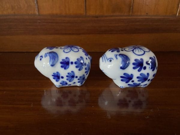 Mini Pig Salt & Pepper (Blue & white)