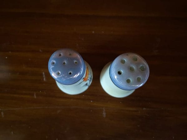 Mini Blue Lustre Top Salt & Pepper - Image 2