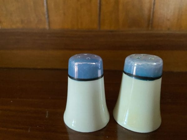 Mini Blue Lustre Top Salt & Pepper - Image 6