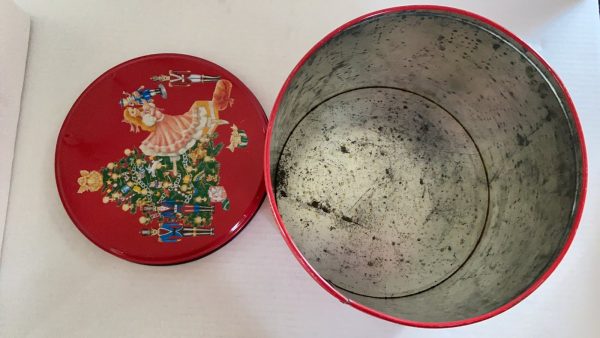 Vintage Popcorn Tree Tin - Christmas - Image 3