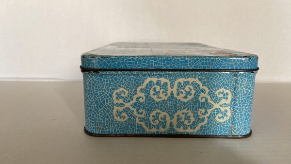 Vintage Shabby Chic Tin - Image 5