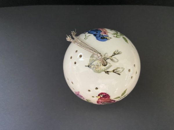 Vintage Porcelain Bird Pomander - Image 3