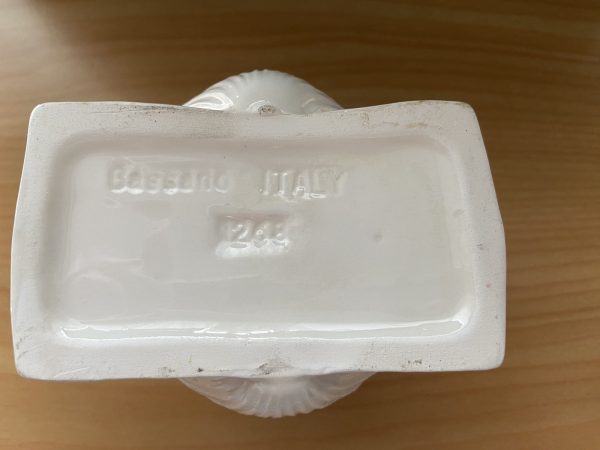 Bessano Italy Ceramic Shell Napkin Holder - Image 6