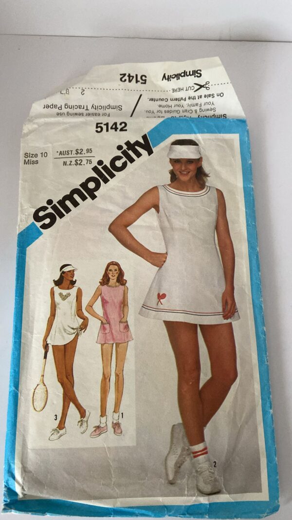 5142 Misses' Fitted Dress, Bloomers & Visor (10)