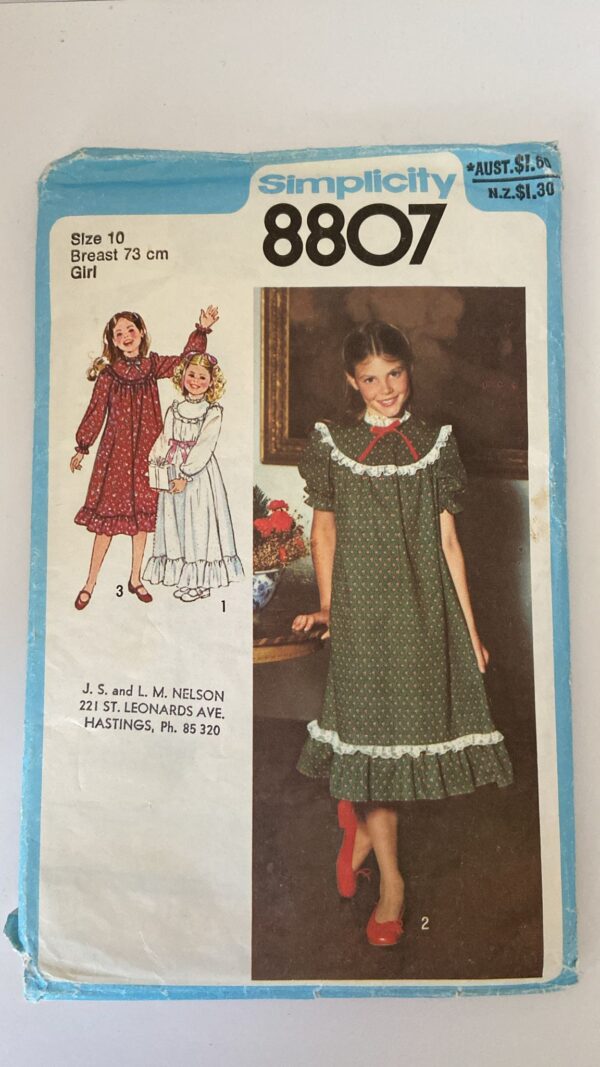 Simplicity 8807 Girls Dress in 2 Lengths (10 breast 73cm)